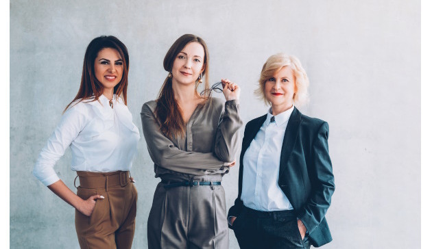 Stále absurdnější povinnosti ničí ekonomiku. Směřujeme do nerůstu a ještě si u toho tleskáme