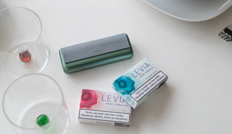 Společnost Philip Morris urychluje cestu k budoucnosti bez kouře; v Česku představila inovativní náplně bez tabáku