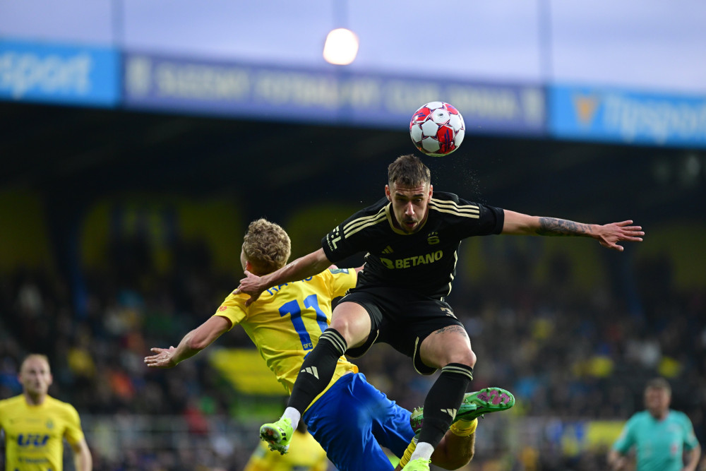 Fotbalisté Sparty vyhráli v Opavě a jsou potřetí za sebou ve finále poháru