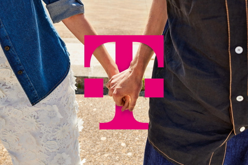T-Mobile slaví s neziskovkami. Jeho Digitální Akademie už 10 let připravuje neziskový sektor na digitální výzvy 21. století, s Charitou ČR spolupracuje 20 let