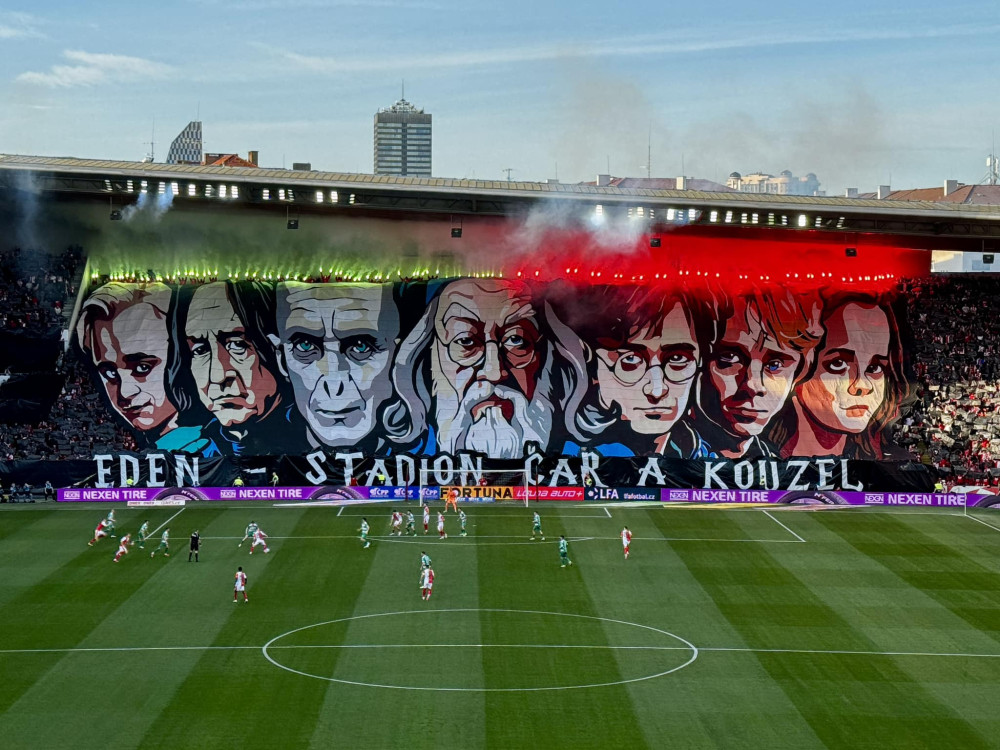 Fotbalisté Slavie zdolali Bohemians 1905 2:1 a o dva body vedou neúplnou tabulku.