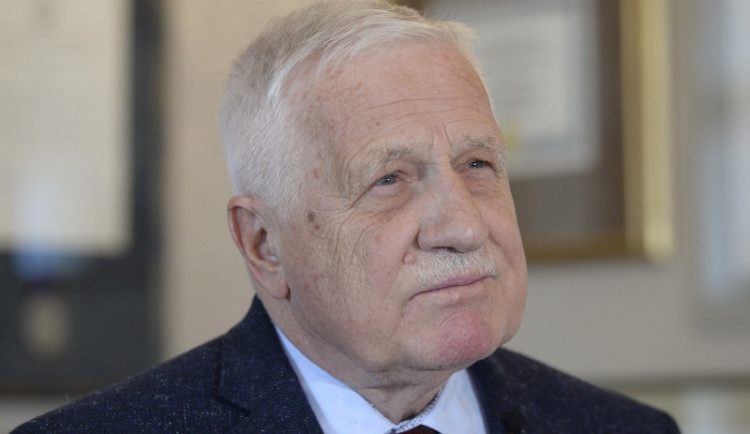 Živě: Václav Klaus představí svou studii ekonomiky ČR