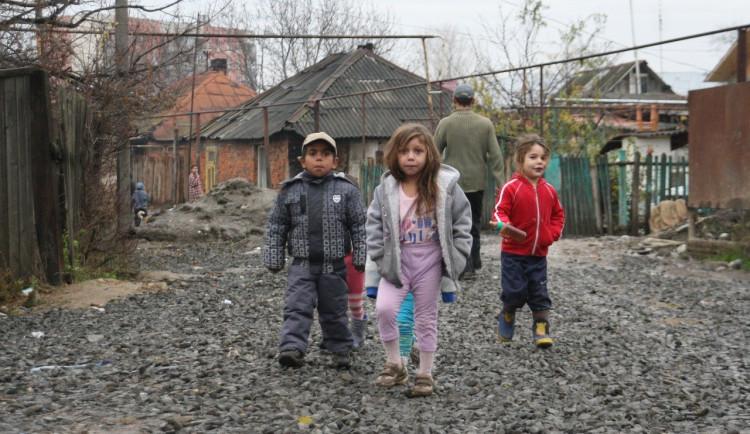 size3-15948910699232-239-je-treba-donutit-romy-vstat-kazde-rano-z-postele-rika-starostka-sokolova-renata-oulehlova