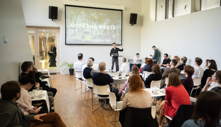 Architekti a odborníci probírali současnost a budoucnost Hodonína po tornádu