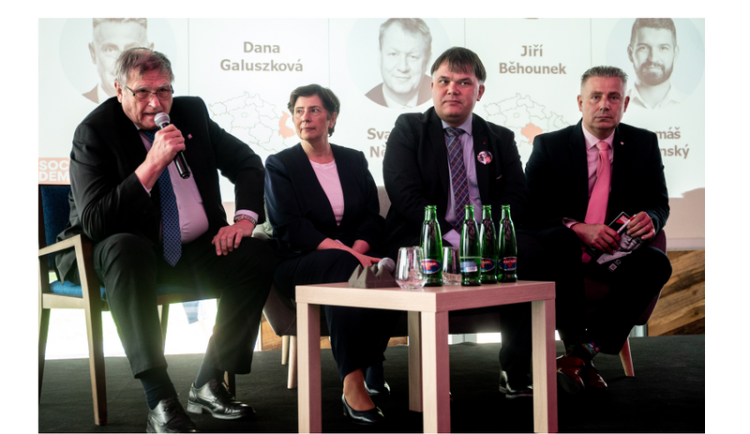 Sociální demokracie bude v krajích hájit zachování služeb státu