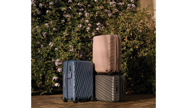 TUMI rozšiřuje partnerství s organizací 1% for the Planet a zavazuje se v roce 2024 věnovat jedno procento z globálního prodeje kolekce 19 Degree na životní prostředí