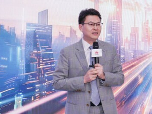 Celooptická prémiová výpočetní síť F5.5G propojující všudypřítomnou inteligenci