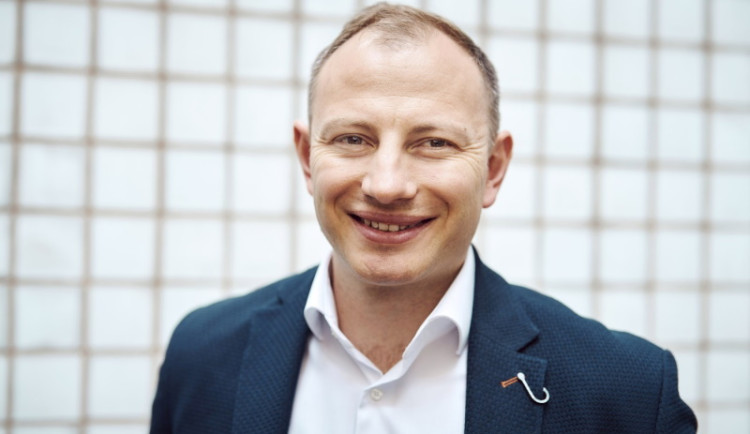 Knotek: Jadernou zatáčku smrti jsme vybrali, ale boj nekončí