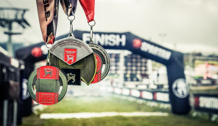 Čeští závodníci si doběhli pro první medaile v zahraničních sériích závodů Spartan