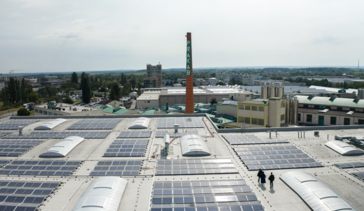 PRAKAB uvedl do provozu jednu z největších fotovoltaických elektráren v Praze