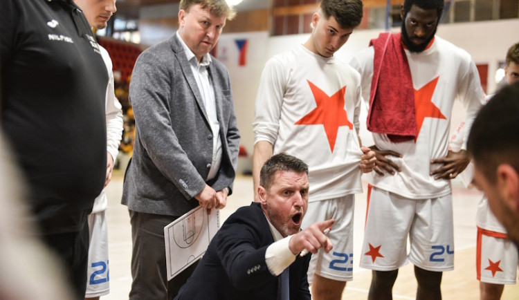 Basketbalová Slavia odehraje pod taktovkou nového trenéra dvojzápas o udržení nejvyšší soutěže v Edenu!