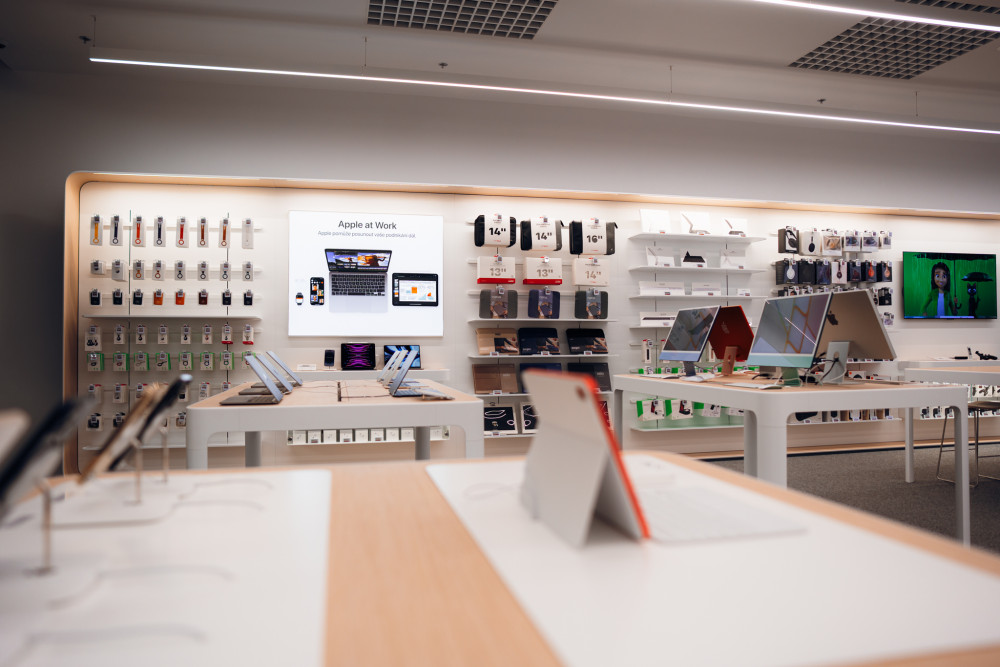 Slevy při otevření iWant Apple Premium Partner prodejny v OC Letňany? To chceš.