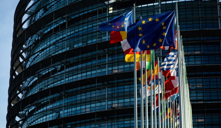 Živě: Výsledky druhého průzkumu Ipsos k volbám do EP  