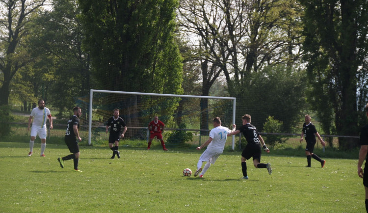 Liberecká třetí třída: Na severu vede Bulovka, jižní skupinu béčko Rozstání