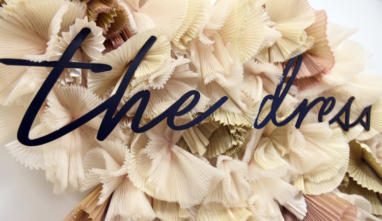 THE DRESS míří do Varů