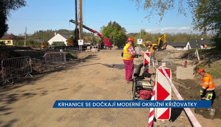 Krhanice se dočkají moderní okružní křižovatky, na místě stavby je dopravní omezení