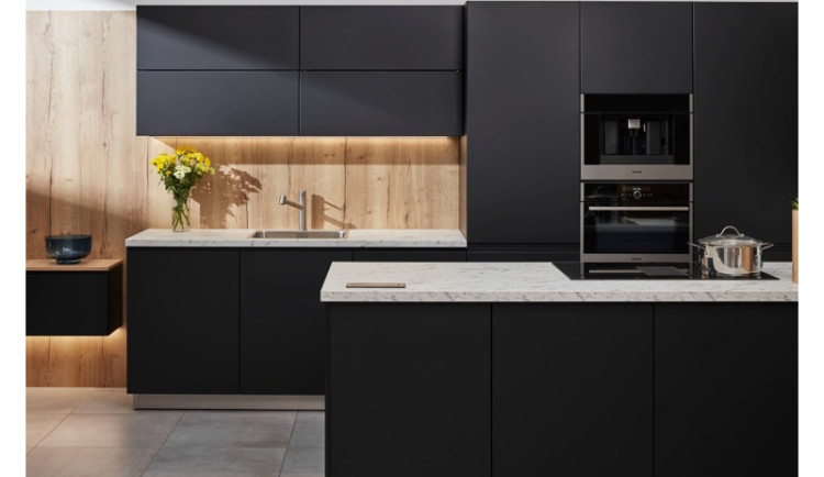 Kuchyním vládnou přírodní a zemité tóny