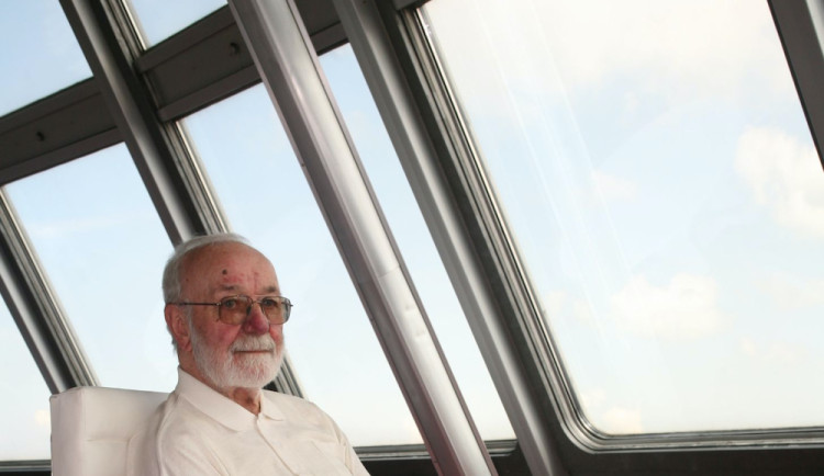 Zemřel architekt Otakar Binar, autor interiéru na Ještědu nebo kina v Doksech