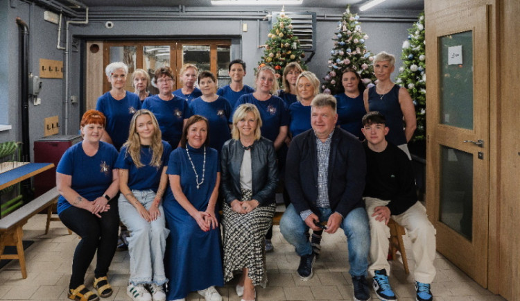 Manželka prezidenta České republiky Eva Pavlová navštívila sklárnu Koulier