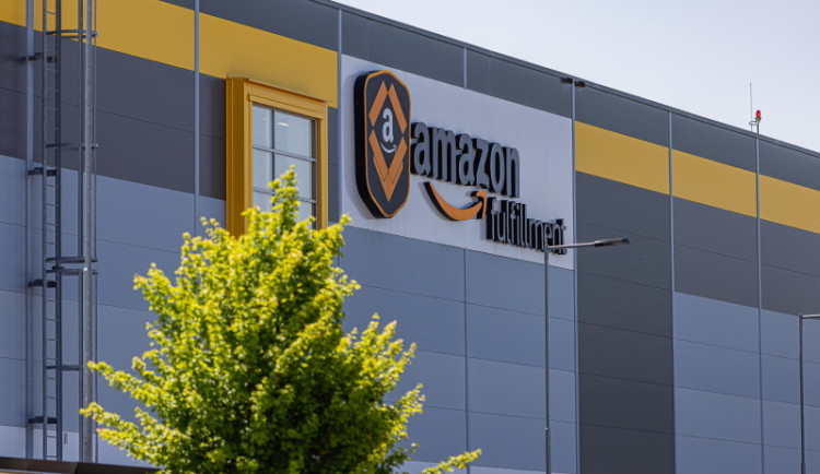 Doprava hraje rozhodující roli při výběru zaměstnání u více než poloviny lidí. Aktuálně se na ní snaží ušetřit dva z deseti Čechů, ukázal průzkum