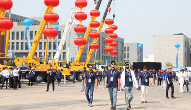  Společnost XCMG slaví 6. Zákaznický festival s klienty z celého světa a představuje inovace v oblasti udržitelného a inteligentního stavebnictví