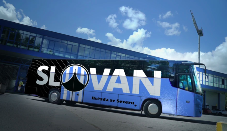 Slovan prochází přestavbou. Představil nové logo, chystají se změny v kádru