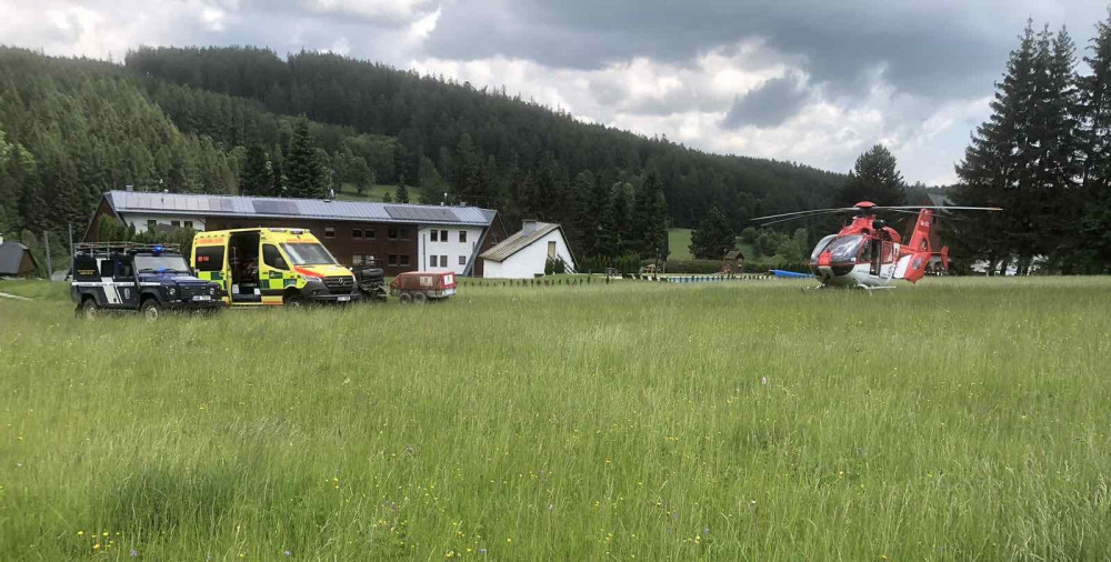 V bikeparku na Bruntálsku se vážně zranil cyklista. Při pádu si způsobil otřes mozku a poranil si ruku