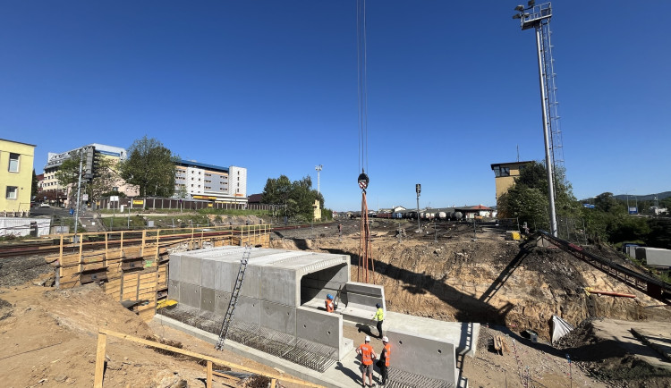 Nový podchod k aréně už získává obrysy, hotovo má být za rok