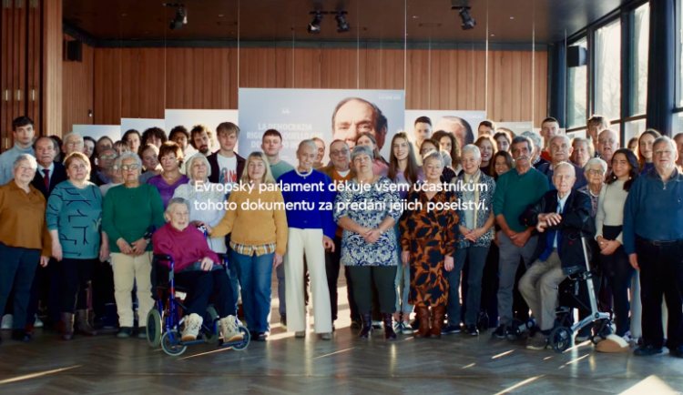 Video EP "Využijte svůj hlas" má přes půl miliardy zhlédnutí