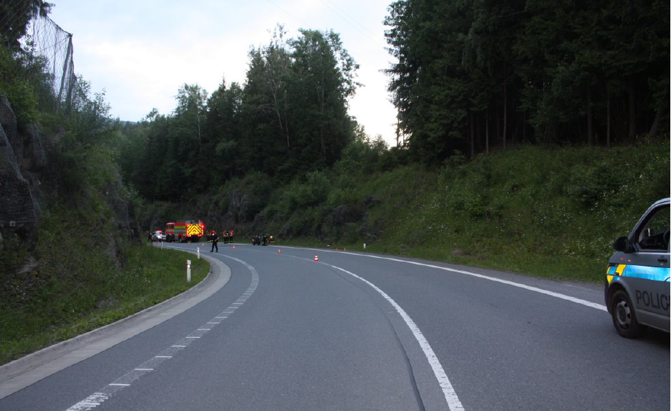 Motocyklista se vážně zranil při nehodě na Frýdecko-Místecku.