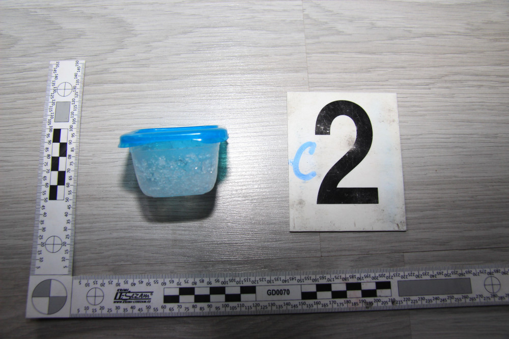 Kriminalisté dopadli distributory pervitinu. Oba skončili ve vazbě