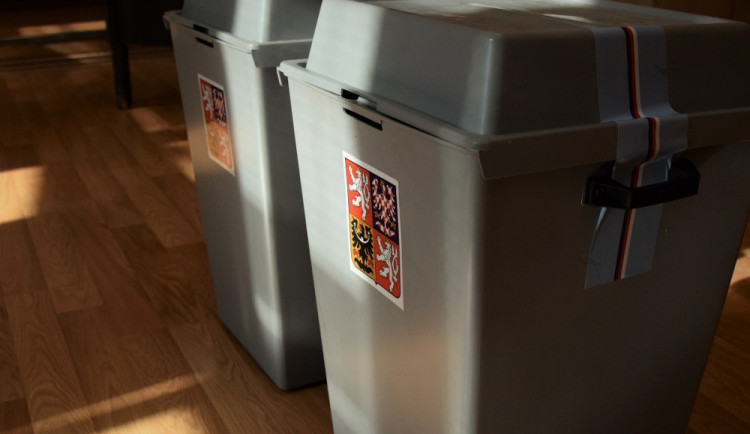 size4-16017217745632-124-volby-aktualne-sledujte-prubeh-krajskych-a-senatnich-voleb-v-olomouckem-kraji-online