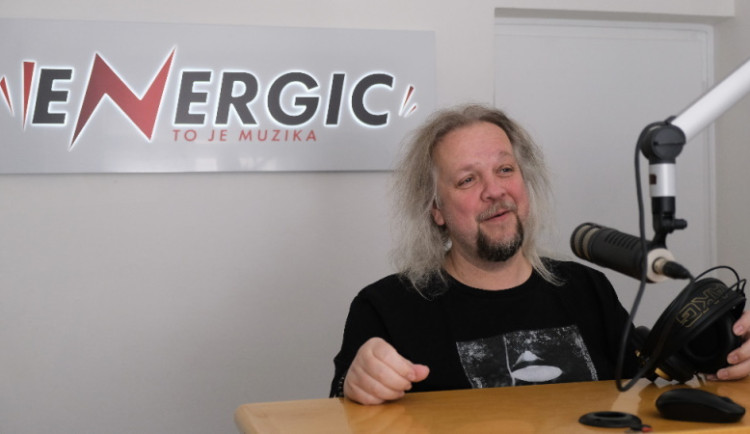 Nová ranní a odpolední show Nakopávač Štěpo a Roman. MEDIASHOW Radio ENERGIC prodává reklamu