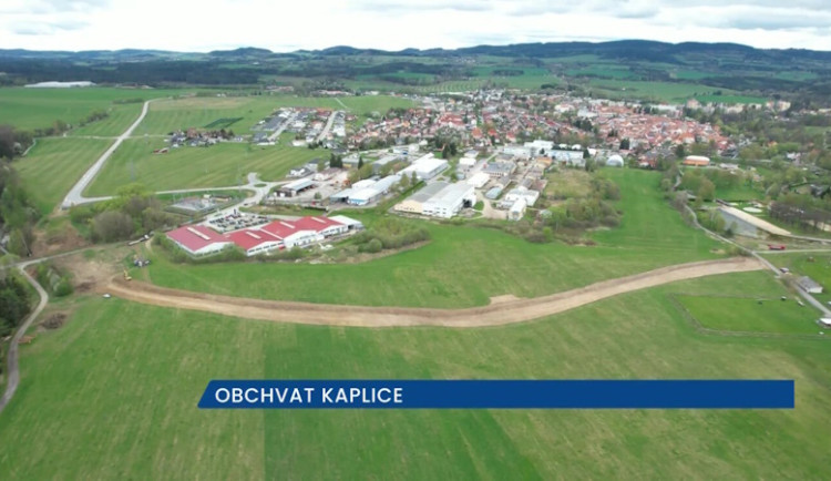 Závěrečná etapa obchvatu Kaplice bude hotová v roce 2026, na místě jsou částečné uzavírky