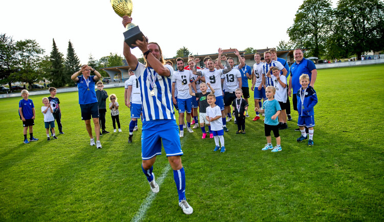 Hrádek slaví, fotbalisté se poprvé v historii dostali do divize