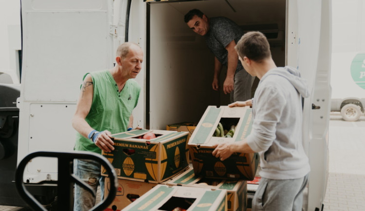 Tesco představuje inovaci, která významně sníží plýtvání potravinami u dodavatelů a zvýší přerozdělení lidem v nouzi