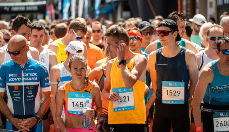 Comeback se vydařil! Vyprodaný závod ČEZ RunTour v Plzni běžela i Barbora Strýcová