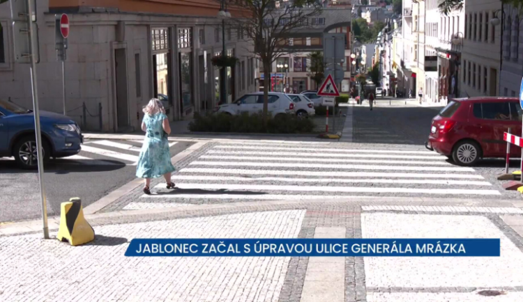 V centru Jablonce opravují rušnou silnici, práce ji od 3. července kompletně uzavřou