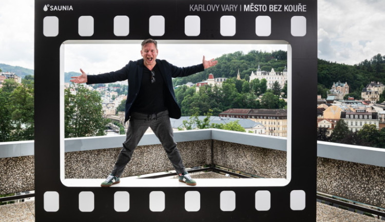 Nahlédněte filmovým oknem do Varů a najděte i vy svůj důvod