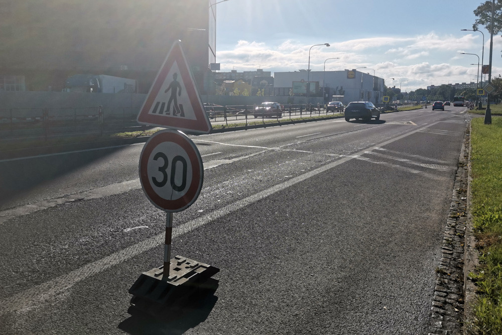 Provizorní přechod na průtahu Olomoucí zaskočil řidiče i chodce. Obrovské riziko, míní koordinátor BESIPu