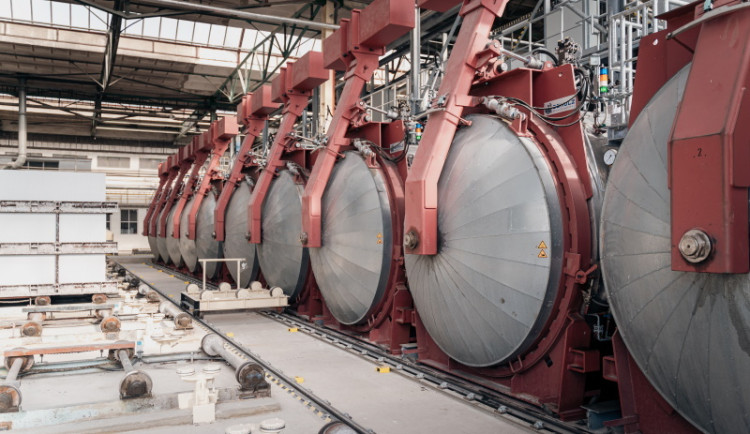 Xella CZ slaví 50 let svého výrobního závodu v Horních Počaplech, kompletní výměnou autoklávů je připravena na budoucnost ve stavebnictví.