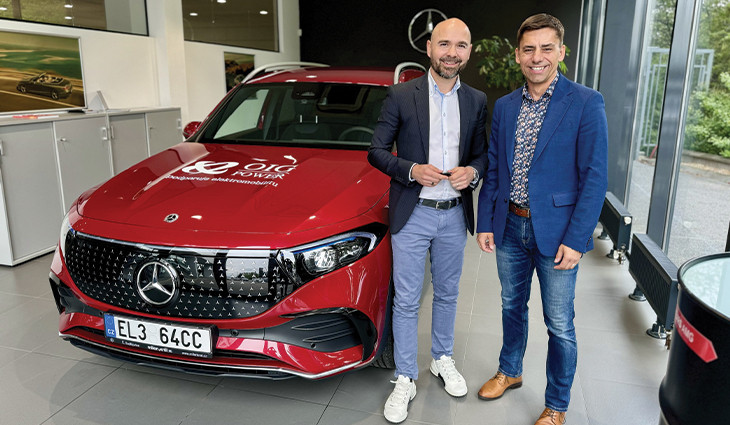 Cílem spolupráce s firmou Milan Král bylo ukázat každodenní život s elektromobilitou. Kdo jiný se toho mohl chopit než odborník na energii Petr Maroš z OIG Power.