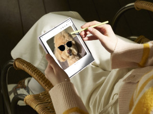 Samsung v Paříži odhalil novou řadu Galaxy Z a Watch. Představené novinky nabízejí nové AI funkce k maximální produktivitě