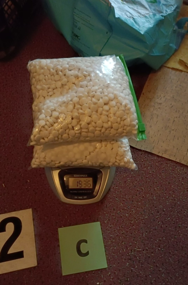 Kriminalisté obvinili další tři lidi v kauze Shaggy. Trojice sehnala materiál na výrobu několik set kilogramů drog