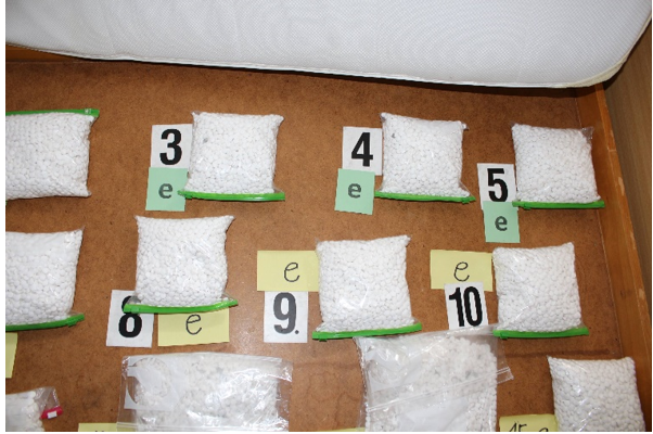 Kriminalisté obvinili další tři lidi v kauze Shaggy. Trojice sehnala materiál na výrobu několik set kilogramů drog