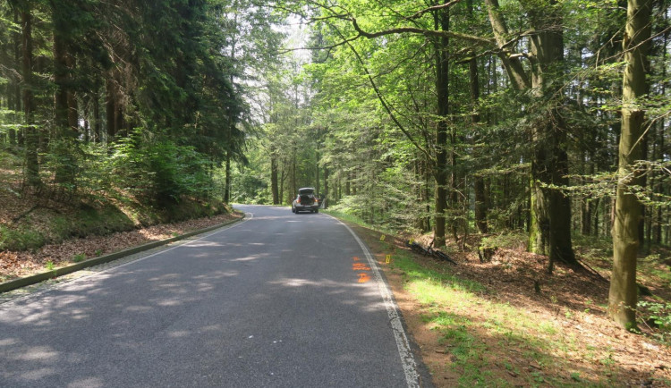 Opilý cyklista v Harcově narazil do auta, další nadýchal skoro tři promile