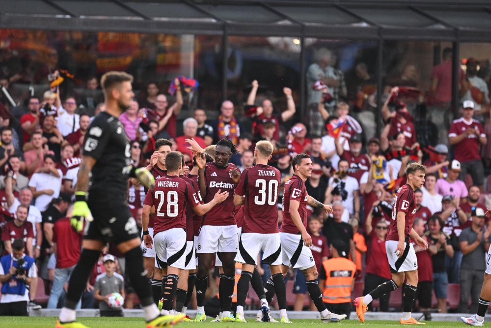 Fotbalisté Sparty na úvod ligy zdolali po obratu Pardubice 2:1