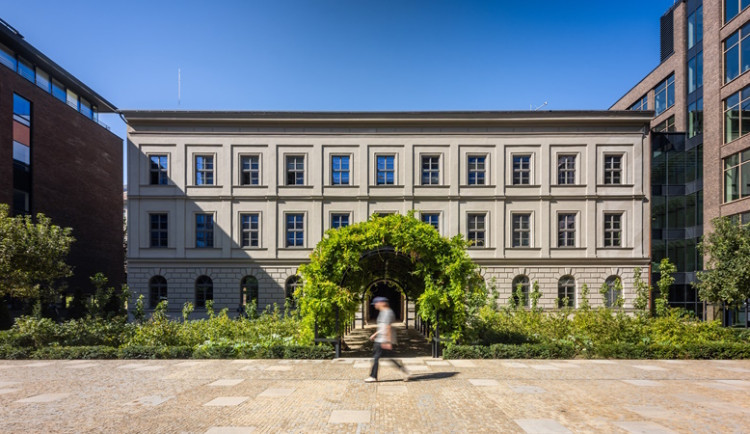 Majitelé řetězce restaurací L´Osteria podepsali smlouvu s CTP na pronájem Bochnerova paláce v Brně