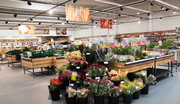 Tesco v Kroměříži slibuje hezčí prodejnu s šetrnějším provozem k životnímu prostředí