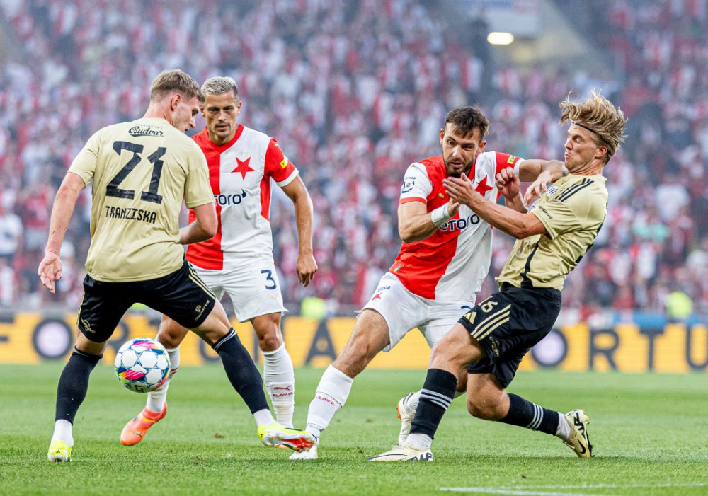 Fotbalisté Slavie porazili Budějovice 4:0 a poprvé v ligové sezoně vyhráli